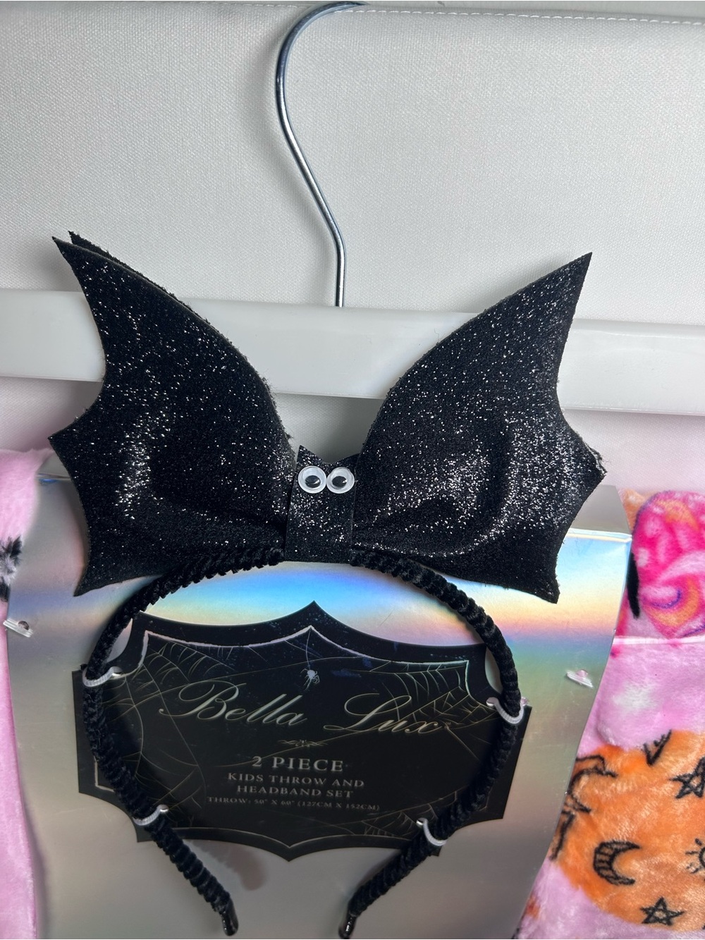NEW Bella Lux Halloween Pink Kids Throw Blanket & Bat Wing Headband 2 Piece Set - Picture 2 of 10